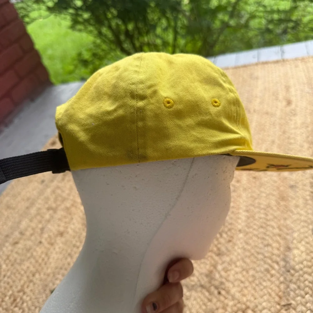 Vans x IT Stephen King Pennywise Red Balloon Yellow Strapback Hat Cap Halloween
